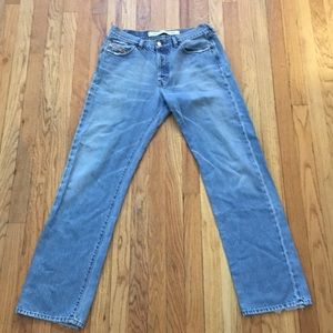 Diesel men’s 34 straight leg relaxed fit jeans